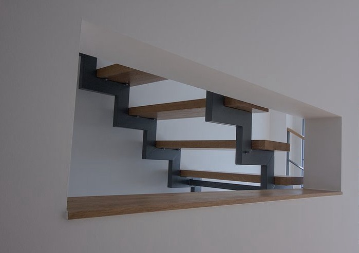 Stufen Eiche geölt auf Metallgestell